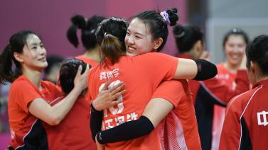 穆里尼奥：加拉塔萨雷球员就像猴子一样，跳着向裁判施压.